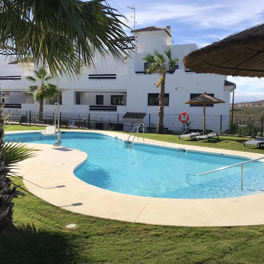 Spacious Apartment With Views In Malaga 77 M² Shared Pool Сан Луис де Сабинияс Екстериор снимка